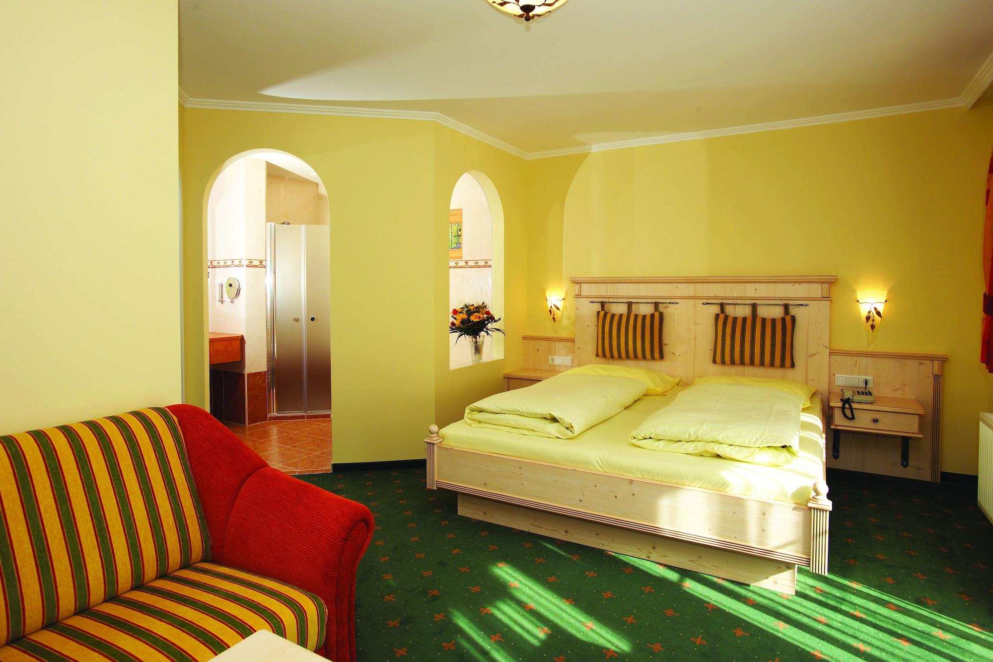 Hotel Vitaloase Zu Den Drei Bruedern Unken Exteriér fotografie