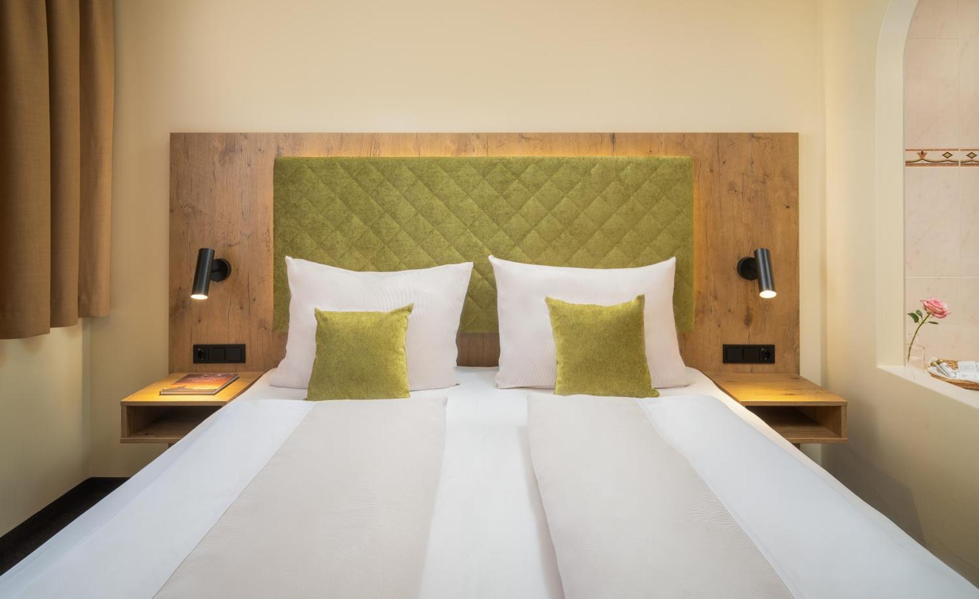 Hotel Vitaloase Zu Den Drei Bruedern Unken Exteriér fotografie