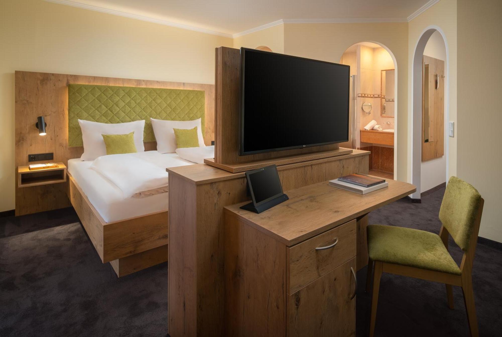 Hotel Vitaloase Zu Den Drei Bruedern Unken Exteriér fotografie