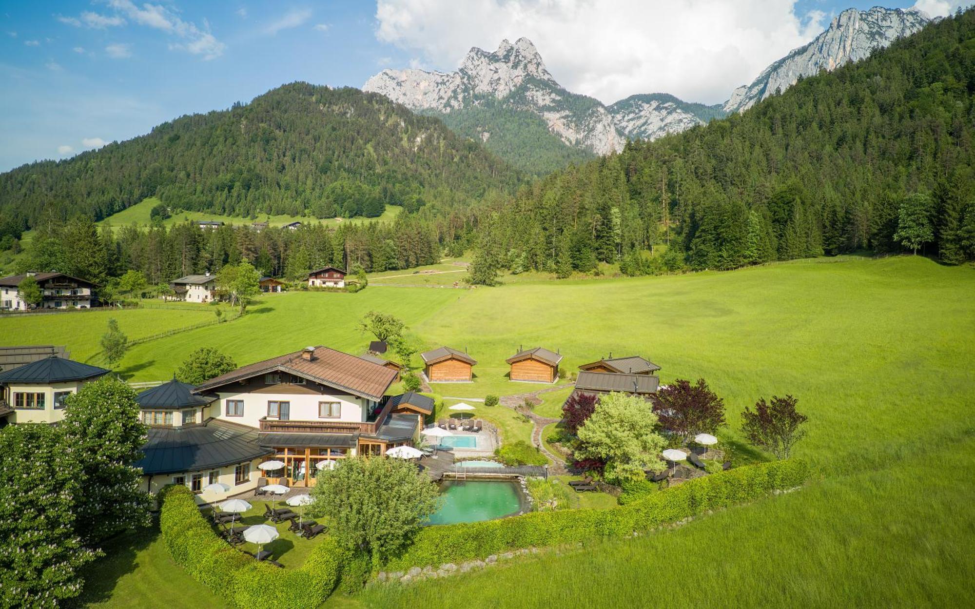 Hotel Vitaloase Zu Den Drei Bruedern Unken Exteriér fotografie