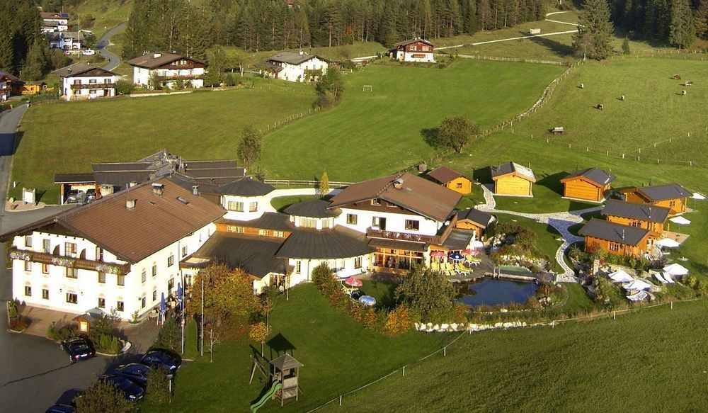Hotel Vitaloase Zu Den Drei Bruedern Unken Exteriér fotografie
