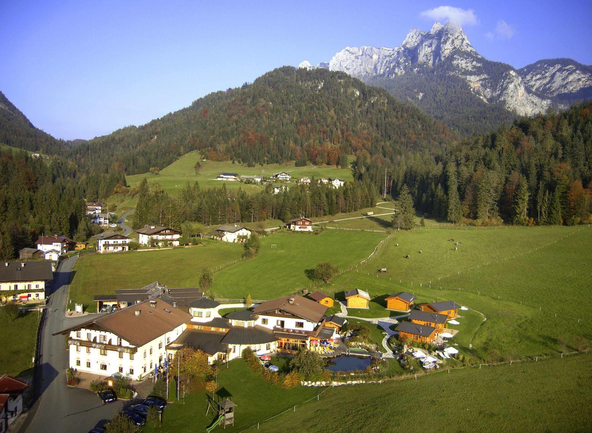Hotel Vitaloase Zu Den Drei Bruedern Unken Exteriér fotografie